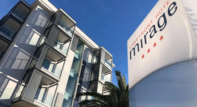 Lake Front Hotel Mirage