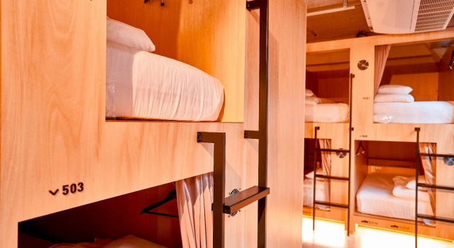 Кровать в общем номере (женский номер) Catalyst Art Hotel