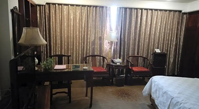 Номер Superior Jindu Crown Hotel