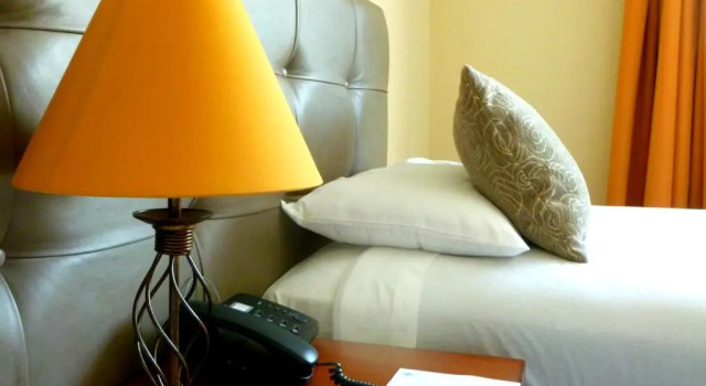 Номер Superior Embassy Quito Hotel