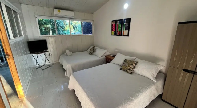 Четырёхместный номер Standard с балконом Coral house San Andres