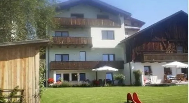 Haus Vogele, Rezervovat Hotel Hotely v Tyrolsko s parkováním, Parkování