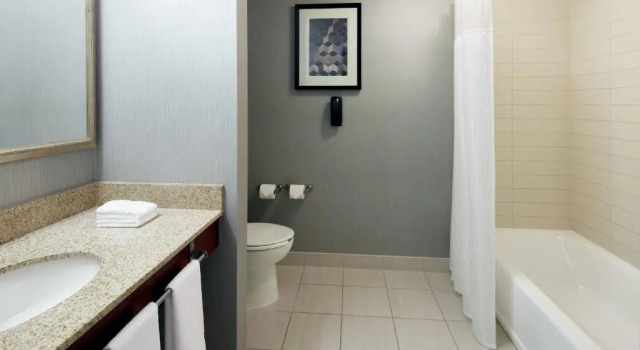Номер Standard Fairfield Inn & Suites by Marriott Montreal Airport