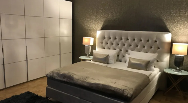 Luxus Apartment Notte Napolitana, Забронировать Апартаменты/квартира Отели Фрайбург-им-Брайсгау с парковкой, рядом с Schwabentor, Парковка