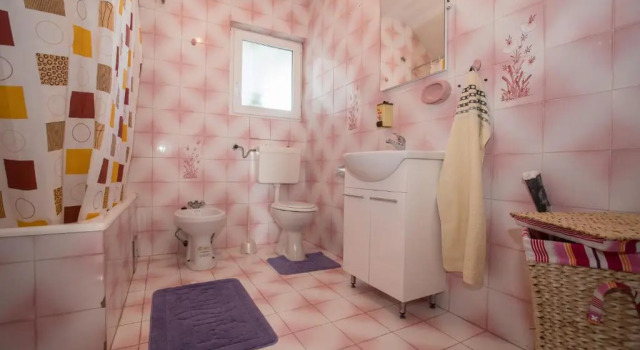 Apartments Renata, Varaa Huoneisto Hotellit Kvarner Islands uima-altaalla, Uima-allas