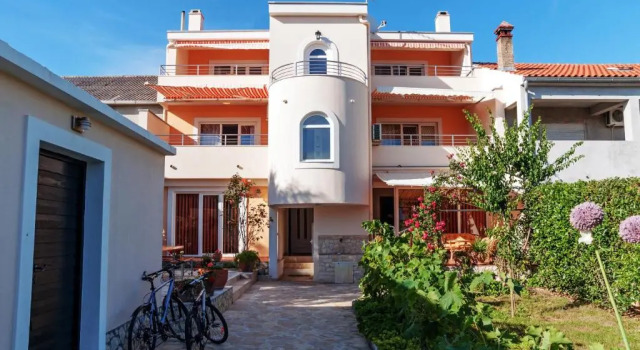 Apartments Jadranka, Забронировать Апартаменты/квартира Привлака Задарская жупания