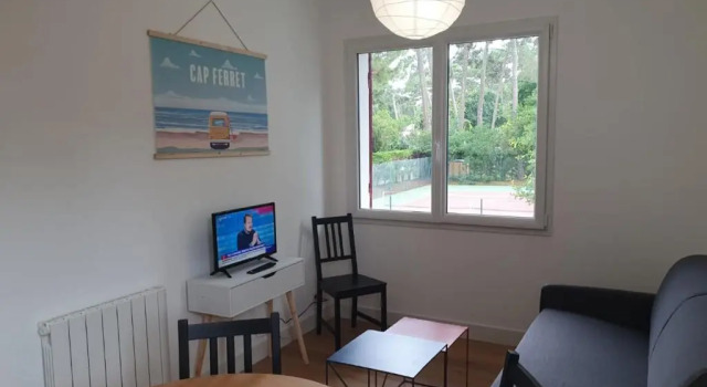 Modern Apartment Near The Sea