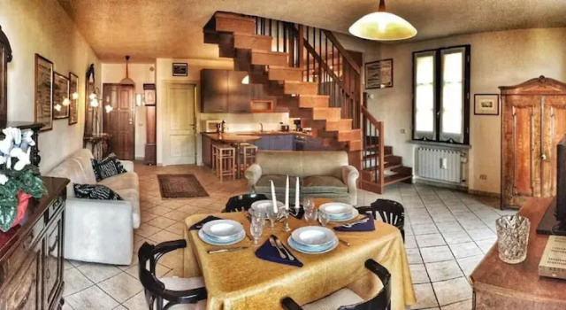 Anita Apartment Overlooking the Lake in Verbania, Забронировать Апартаменты/квартира Отели Вербания с парковкой, рядом с Ботанические сады Виллы Таранто, Парковка