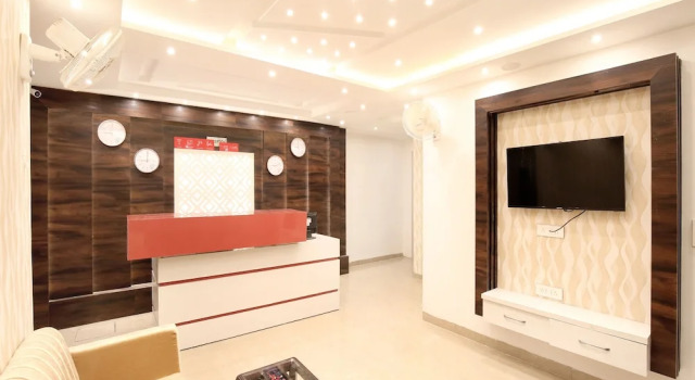 OYO 15208 Hotel Unique