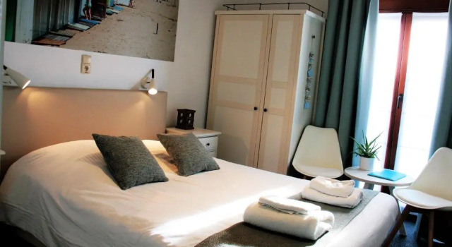 Четырёхместный номер Comfort Hotel José