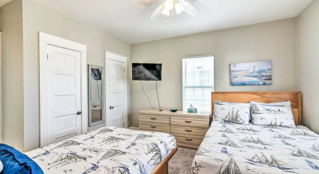 Walk to Beach: Galveston Home w/ Grill Near Pier!