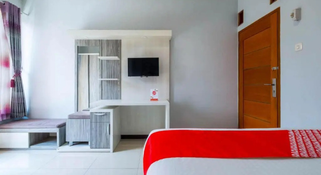 Deluxe Doppel Zimmer Karins Guesthouse Syariah RedPartner