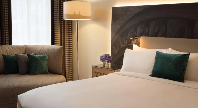Двухместный номер Superior Renaissance Hamburg Hotel
