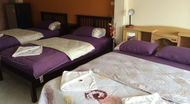 Трёхместный номер Standard с балконом Sofia Hotel