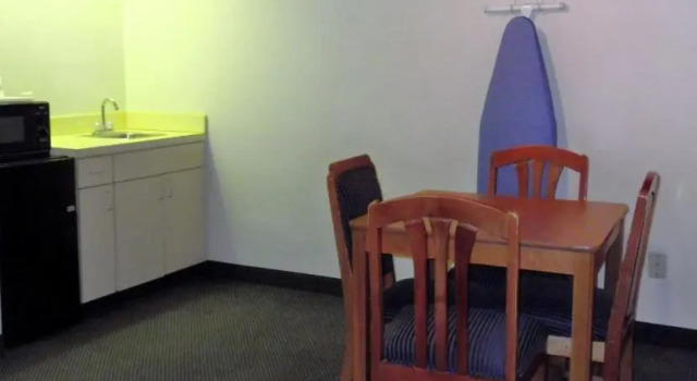 Люкс Capital O Amerihost Inn and Suites Fulton Hwy 54 MO