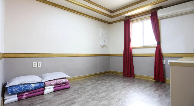 Donghae Daemyung Motel