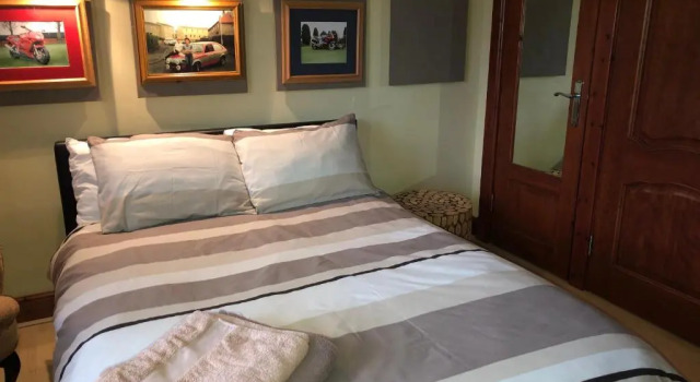 Номер Deluxe Tranquil accommodation in a great location.