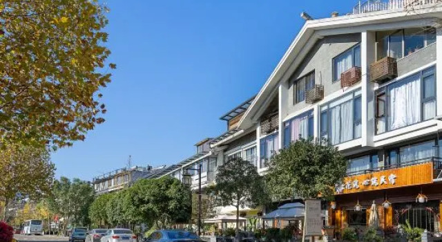 Floral Hotel·Xinzhu Hotel (Xiandu scenic spot shop), Prenota Hotel Hotel a Lishui con parcheggio, Parcheggio