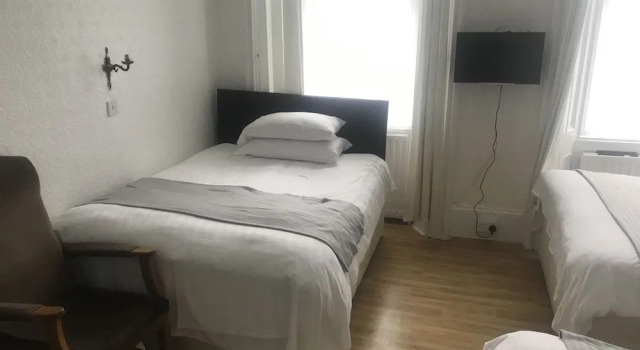 Clifton Hotel