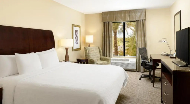 Двухместный номер Hilton Garden Inn Phoenix North Happy Valley