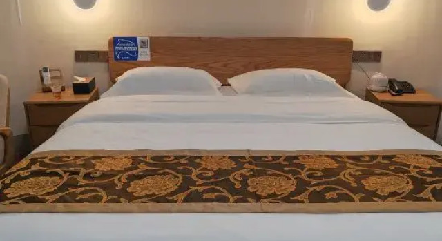 Люкс Comfort Hotel Route-Inn Iyo-Saijo