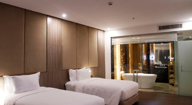 Люкс с видом на город The Mira Central Park Hotel
