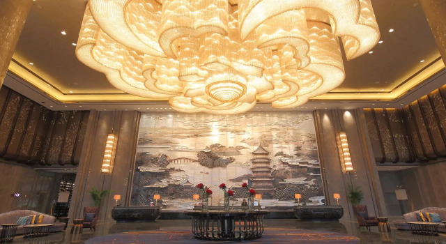 Fuyang Wanda Realm Hotel, Book Hotel Hoteller i Fuyang med pool, Swimmingpool