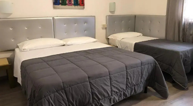 Standard Dreier Zimmer Hotel Capitol