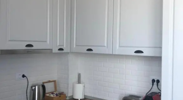 Patrick’s cozy studio, Забронировать Апартаменты/квартира Отели Констанцы с парковкой, рядом с Железнодорожный вокзал Констанцы, Парковка