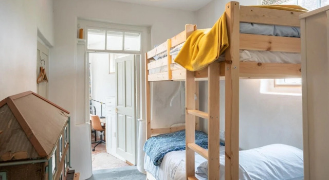 Wonderfully Quirky 3BD Home Amberley West Sussex, Забронировать Дом для отпуска Коттеджи Исторического графства Суссекса, Коттедж