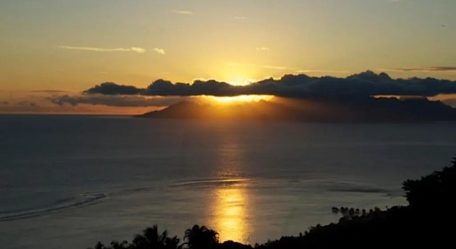 Villa Tiare - Tahiti - breathtaking view pool & garden - up to 7 pers, Забронировать Вилла Виллы Таити, Вилла
