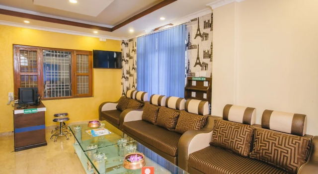 OYO 11461 Hotel Manaslu, Забронировать Отель Покхара провинция Гандаки-Прадеш