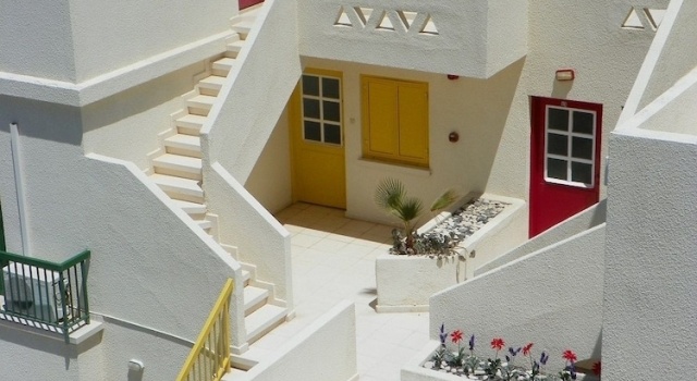 Sea 'n Lake View Hotel Apartments
