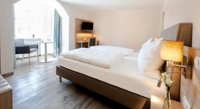 Hotelgasthof Bayerischer Hof, Reservar Hotel Sulzbach-Rosenberg Swabian Forest
