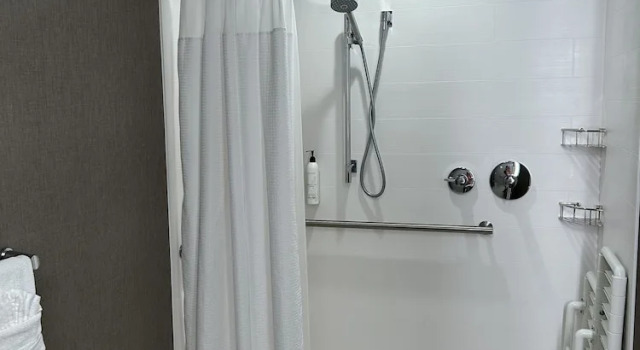 Четырёхместный люкс SpringHill Suites by Marriott Woodbridge