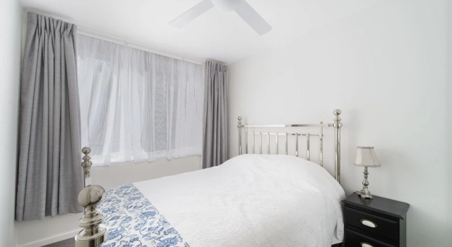 Flynns Beach Apartments 4, 41 Pacific Drive