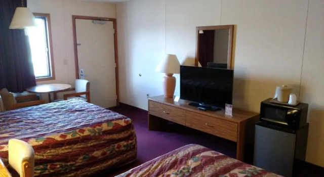 Четырёхместный номер Standard Beartooth Inn