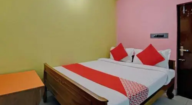 Hotel Continental Restuarant & Cafe, Prenota Hotel Calcutta 