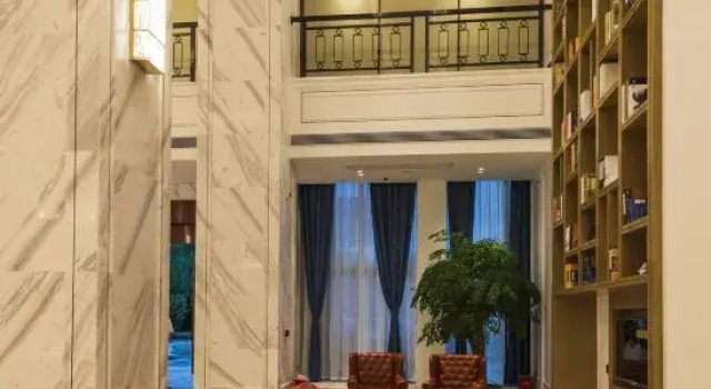 Vienna Hotel (Nanzhang High-speed Railway Station), Prenota Hotel Hotel a Xiangyang con parcheggio, Parcheggio