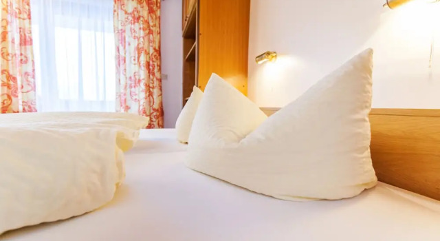 Gästehaus Hellwig, Rezervasyon Otel Reit im Winkl - Winklmoos havuzlu oteller, Yüzme Havuzu