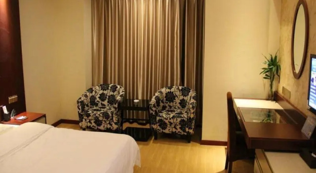 Номер Standard GreenTree Inn Nantong Tongzhou Shiji Avenue Jianghaihuangdu Express Hotel
