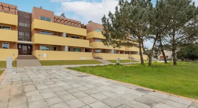 The Pine Flat with Pool at Furadouro