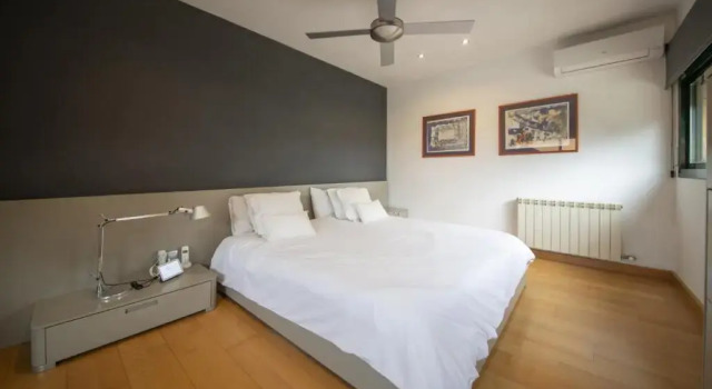 TH150 Modern house in Tamarit with private pool, Varaa Hotelli Hotellit Tarragonès uima-altaalla, Uima-allas