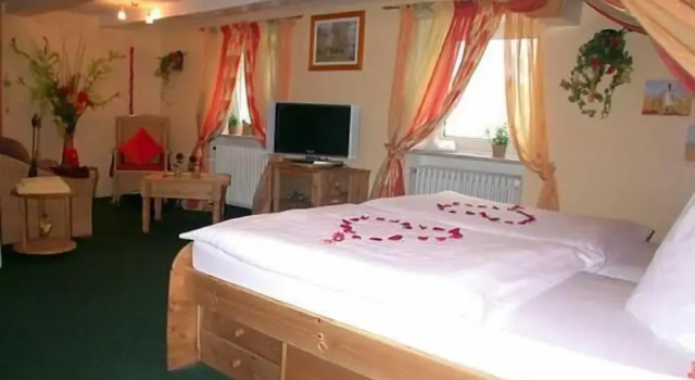 Untere Mühle 1, Book Hotel Hoteller i Schwabmuenchen med morgenmad, Morgenmad
