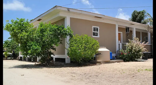 Sundowner Lodge