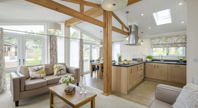Hideaway Lodge