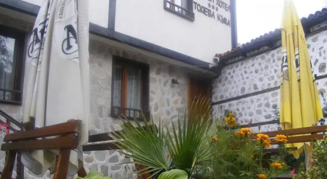 Todeva House