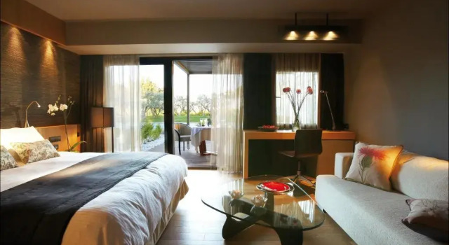 Двухместный номер Superior с видом на сад Alexander Beach Hotel & Spa