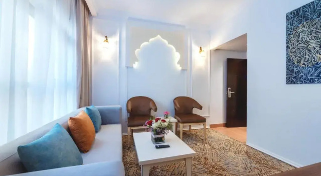 Полулюкс Deluxe Mias Al Madina Hotel