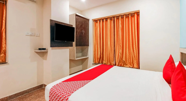 Capital O 23543 Hotel Vaishnavi